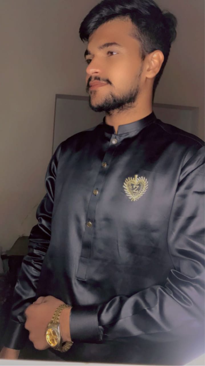 Zeeshan 